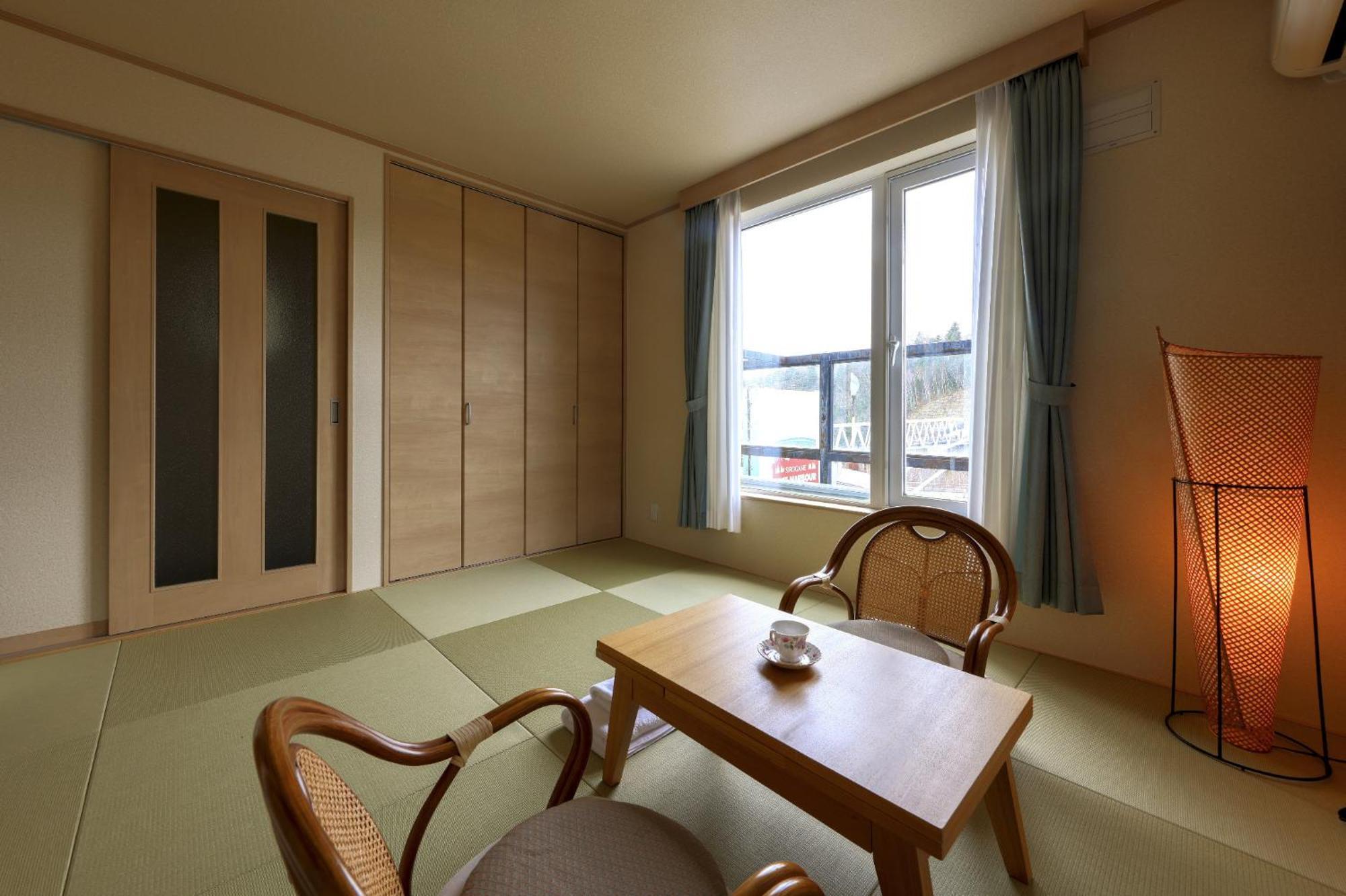 Shirokane Freeport Hotel - Vacation Stay 85764 Kamifurano Екстериор снимка